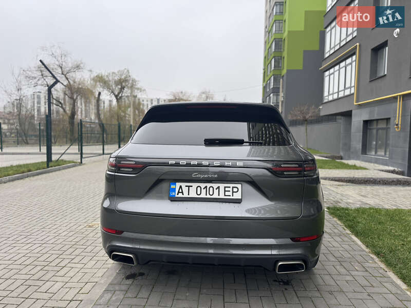 Внедорожник / Кроссовер Porsche Cayenne 2021 в Ивано-Франковске