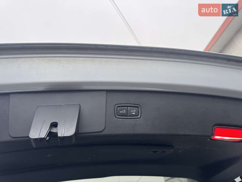 Внедорожник / Кроссовер Porsche Cayenne 2018 в Луцке