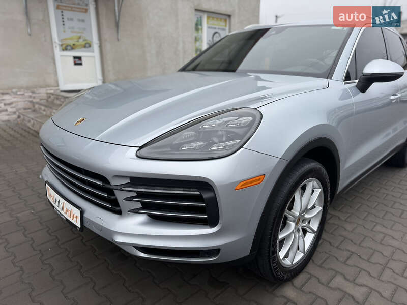 Внедорожник / Кроссовер Porsche Cayenne 2018 в Луцке