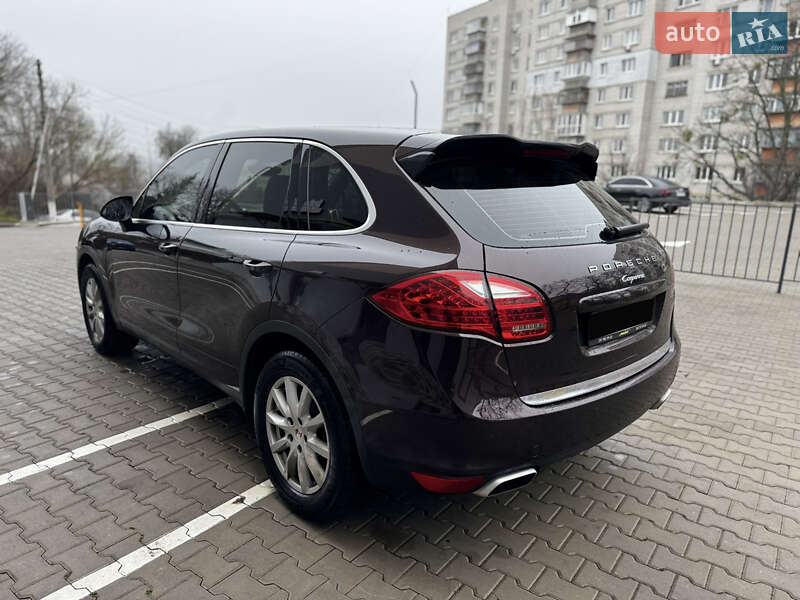 Внедорожник / Кроссовер Porsche Cayenne 2013 в Киеве