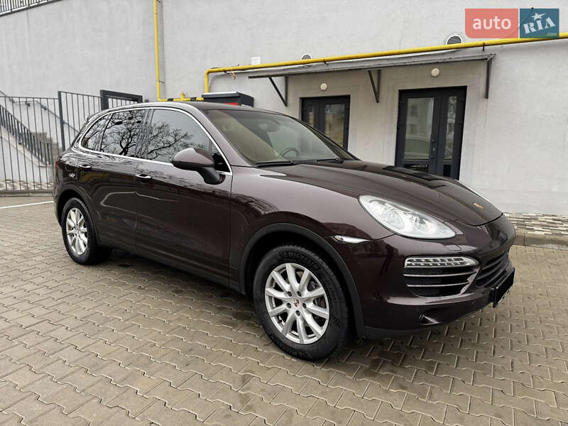 Внедорожник / Кроссовер Porsche Cayenne 2013 в Киеве