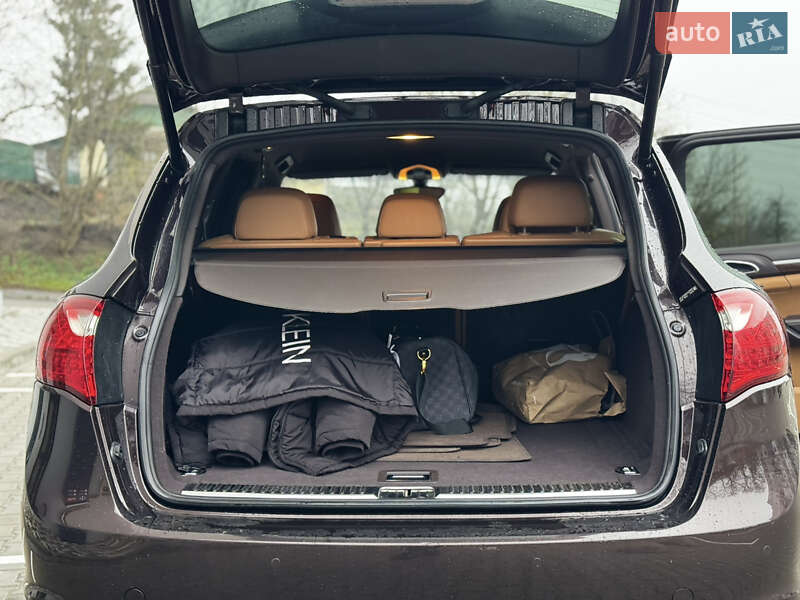Внедорожник / Кроссовер Porsche Cayenne 2013 в Киеве