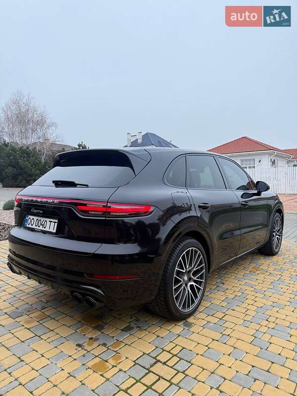 Внедорожник / Кроссовер Porsche Cayenne 2017 в Одессе фото 3 Внедорожник / Кроссовер Porsche Cayenne 2017 в Одессе