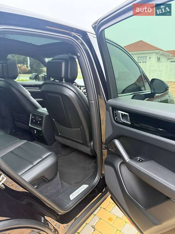 Внедорожник / Кроссовер Porsche Cayenne 2017 в Одессе фото 21 Внедорожник / Кроссовер Porsche Cayenne 2017 в Одессе