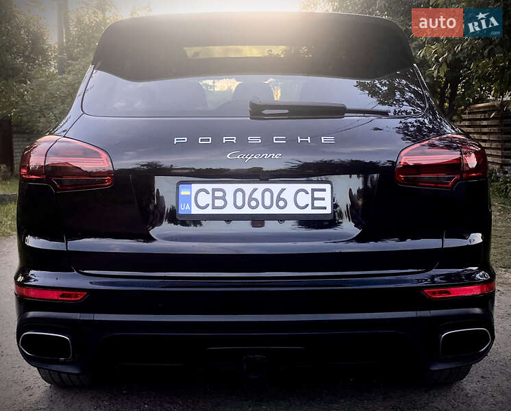 Внедорожник / Кроссовер Porsche Cayenne 2016 в Киеве фото 9 Внедорожник / Кроссовер Porsche Cayenne 2016 в Киеве