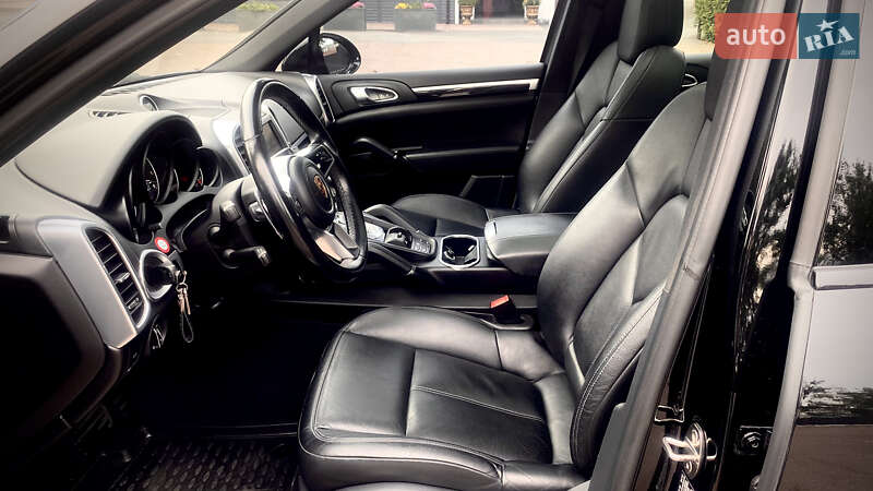 Внедорожник / Кроссовер Porsche Cayenne 2016 в Киеве фото 73 Внедорожник / Кроссовер Porsche Cayenne 2016 в Киеве