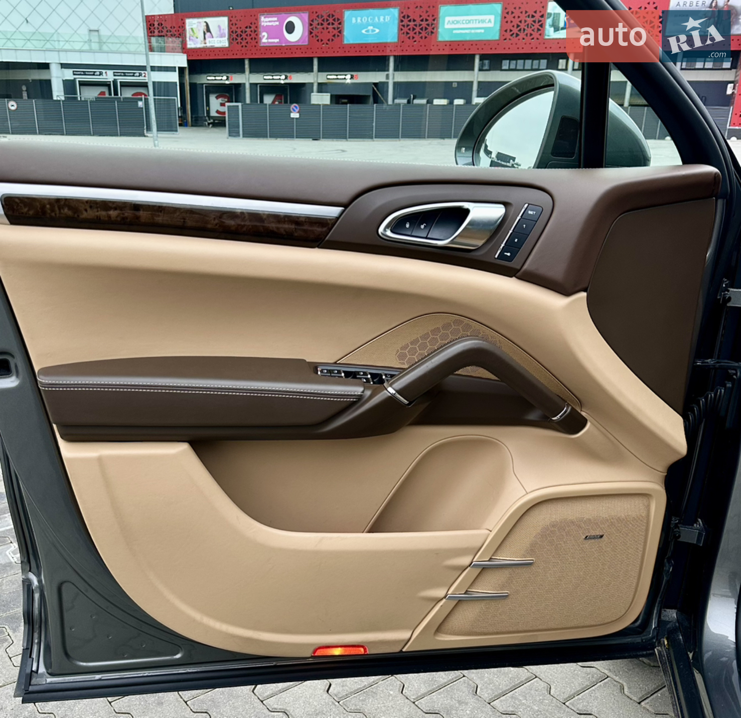 2016 Porsche Cayenne - мініатюра 24