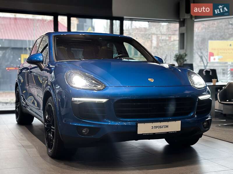 Позашляховик / Кросовер Porsche Cayenne 2016 в Одесі