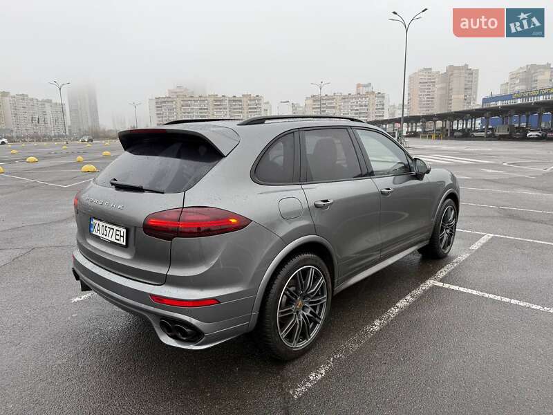 Внедорожник / Кроссовер Porsche Cayenne 2016 в Киеве фото 13 Внедорожник / Кроссовер Porsche Cayenne 2016 в Киеве