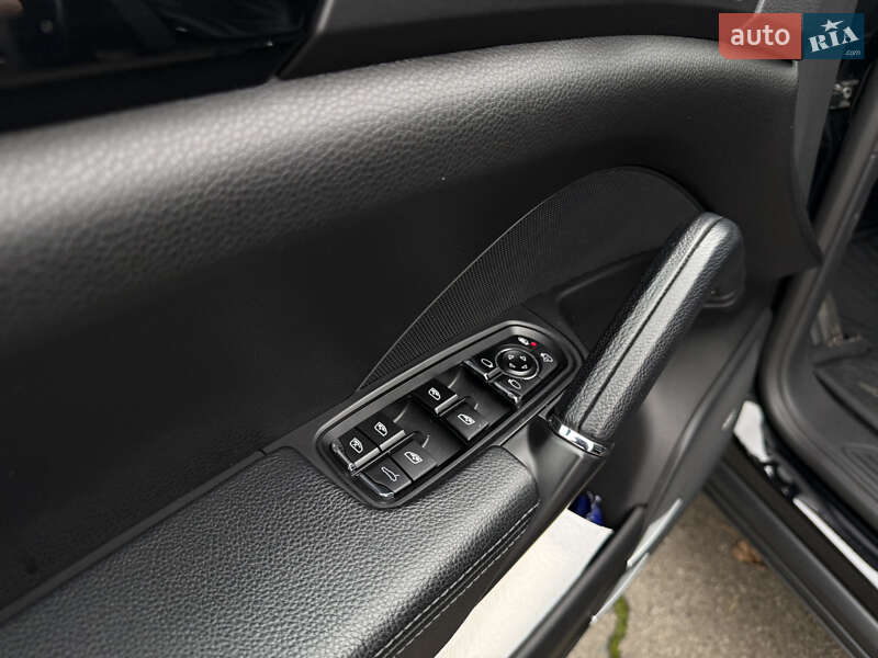 Внедорожник / Кроссовер Porsche Cayenne 2014 в Одессе