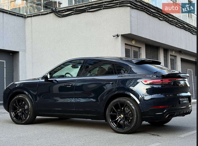 Внедорожник / Кроссовер Porsche Cayenne 2023 в Чернигове