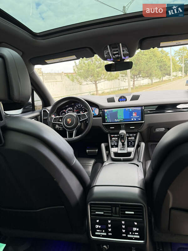 Внедорожник / Кроссовер Porsche Cayenne 2020 в Одессе фото 37 Внедорожник / Кроссовер Porsche Cayenne 2020 в Одессе