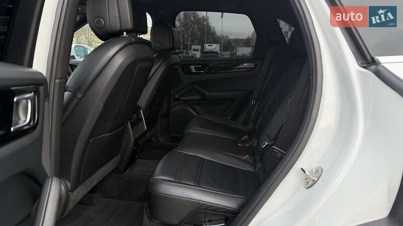 Внедорожник / Кроссовер Porsche Cayenne 2017 в Одессе фото 10 Внедорожник / Кроссовер Porsche Cayenne 2017 в Одессе