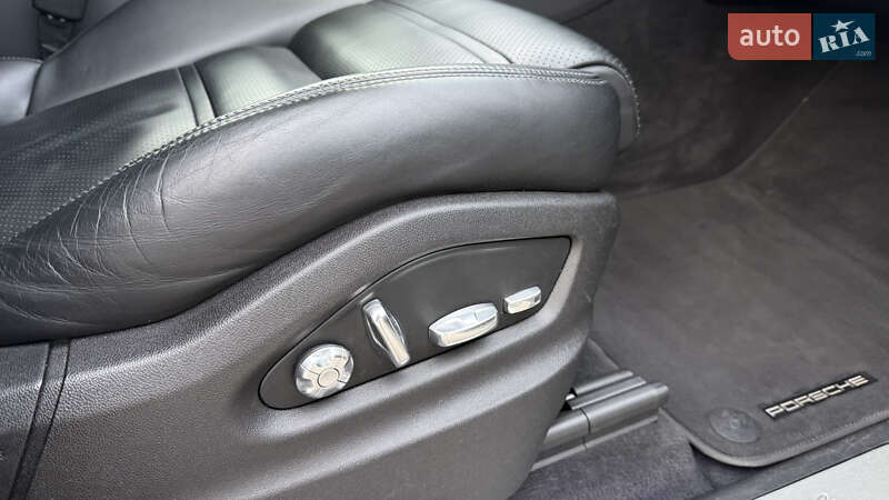 Внедорожник / Кроссовер Porsche Cayenne 2017 в Одессе фото 15 Внедорожник / Кроссовер Porsche Cayenne 2017 в Одессе