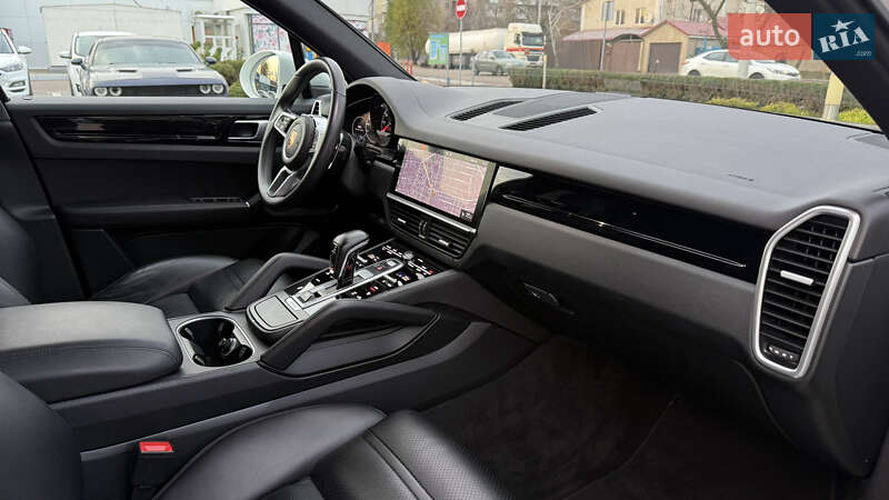 Внедорожник / Кроссовер Porsche Cayenne 2017 в Одессе фото 24 Внедорожник / Кроссовер Porsche Cayenne 2017 в Одессе