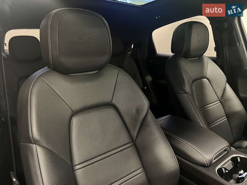 Внедорожник / Кроссовер Porsche Cayenne 2022 в Киеве фото 50 Внедорожник / Кроссовер Porsche Cayenne 2022 в Киеве