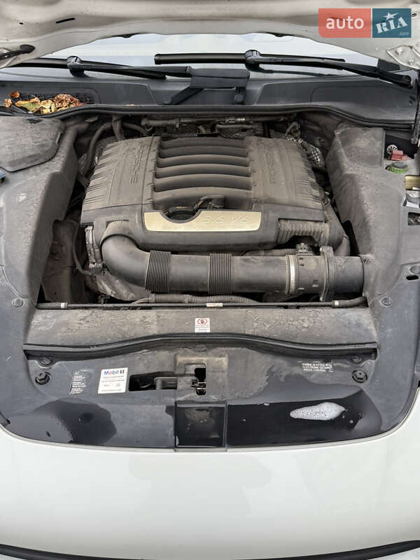Внедорожник / Кроссовер Porsche Cayenne 2013 в Киеве фото 12 Внедорожник / Кроссовер Porsche Cayenne 2013 в Киеве