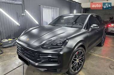Внедорожник / Кроссовер Porsche Cayenne 2024 в Киеве