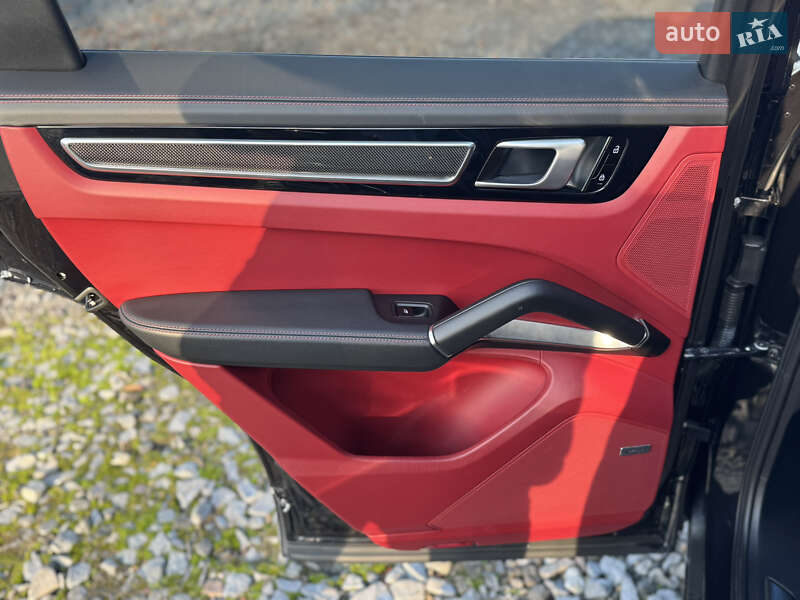 Внедорожник / Кроссовер Porsche Cayenne 2019 в Бродах фото 24 Внедорожник / Кроссовер Porsche Cayenne 2019 в Бродах