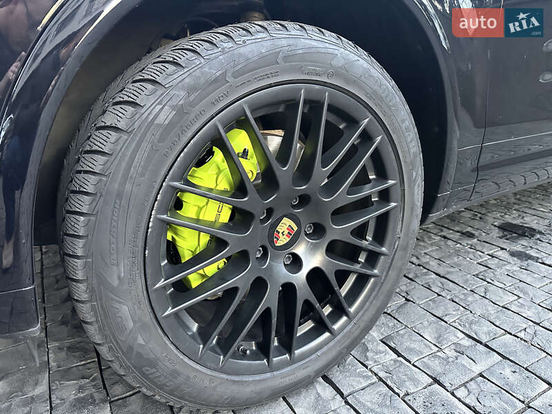 Внедорожник / Кроссовер Porsche Cayenne 2017 в Киеве фото 7 Внедорожник / Кроссовер Porsche Cayenne 2017 в Киеве