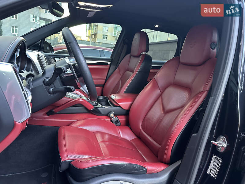 Внедорожник / Кроссовер Porsche Cayenne 2017 в Киеве фото 25 Внедорожник / Кроссовер Porsche Cayenne 2017 в Киеве