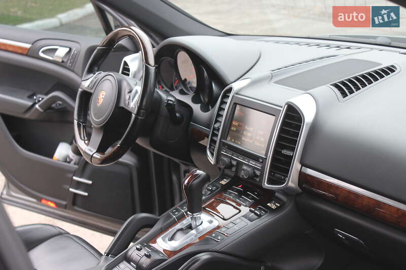 Внедорожник / Кроссовер Porsche Cayenne 2011 в Днепре фото 35 Внедорожник / Кроссовер Porsche Cayenne 2011 в Днепре
