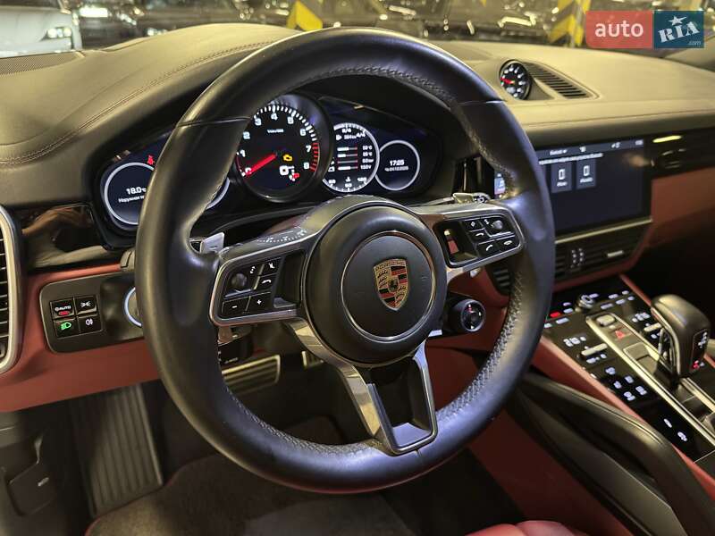 Внедорожник / Кроссовер Porsche Cayenne 2019 в Киеве