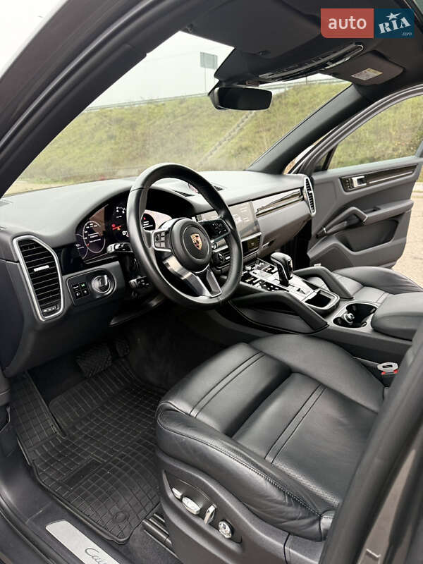 Внедорожник / Кроссовер Porsche Cayenne 2018 в Благовещенском фото 32 Внедорожник / Кроссовер Porsche Cayenne 2018 в Благовещенском