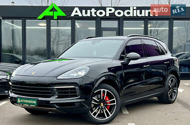 Внедорожник / Кроссовер Porsche Cayenne 2018 в Киеве