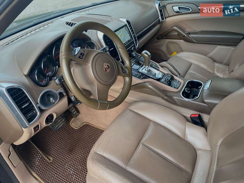 Внедорожник / Кроссовер Porsche Cayenne 2010 в Луцке фото 2 Внедорожник / Кроссовер Porsche Cayenne 2010 в Луцке
