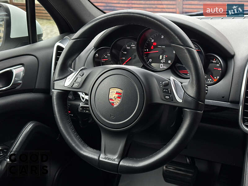 Внедорожник / Кроссовер Porsche Cayenne 2013 в Одессе