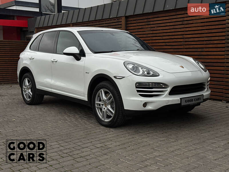 Внедорожник / Кроссовер Porsche Cayenne 2013 в Одессе