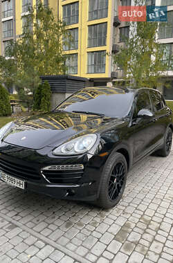 Позашляховик / Кросовер Porsche Cayenne 2013 в Києві