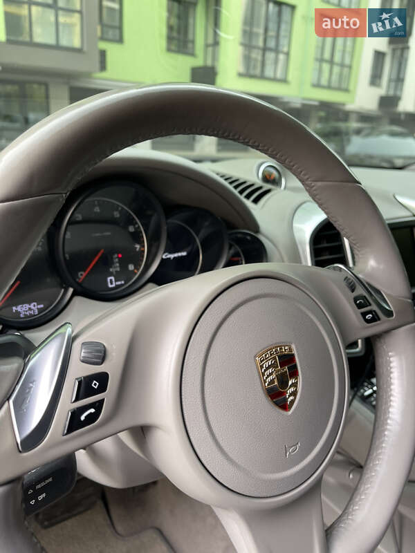 Внедорожник / Кроссовер Porsche Cayenne 2013 в Днепре фото 14 Внедорожник / Кроссовер Porsche Cayenne 2013 в Днепре