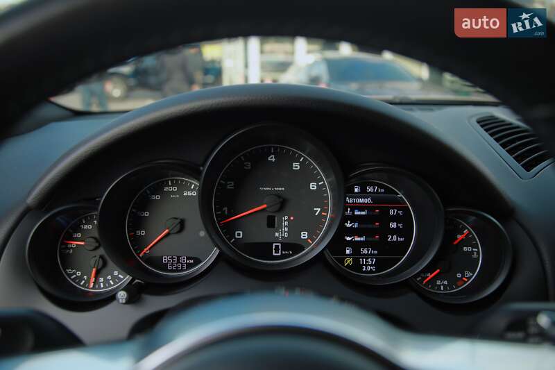 Внедорожник / Кроссовер Porsche Cayenne 2016 в Харькове