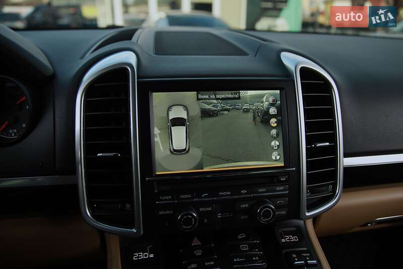 Внедорожник / Кроссовер Porsche Cayenne 2016 в Харькове