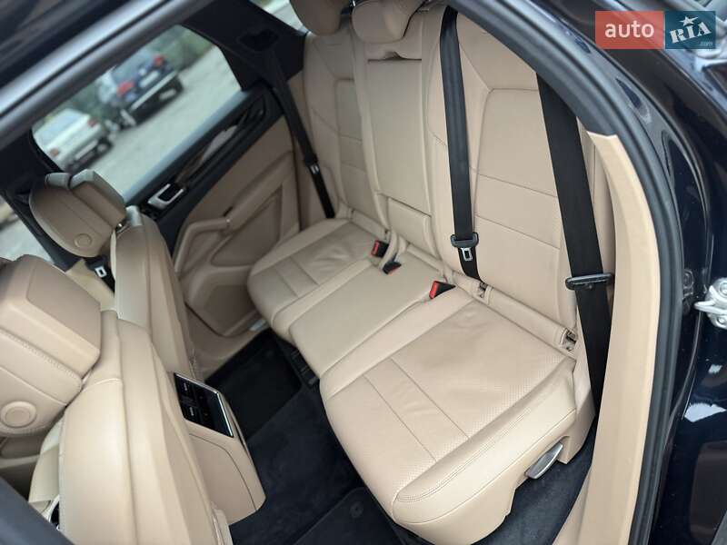 Внедорожник / Кроссовер Porsche Cayenne 2018 в Киеве фото 29 Внедорожник / Кроссовер Porsche Cayenne 2018 в Киеве