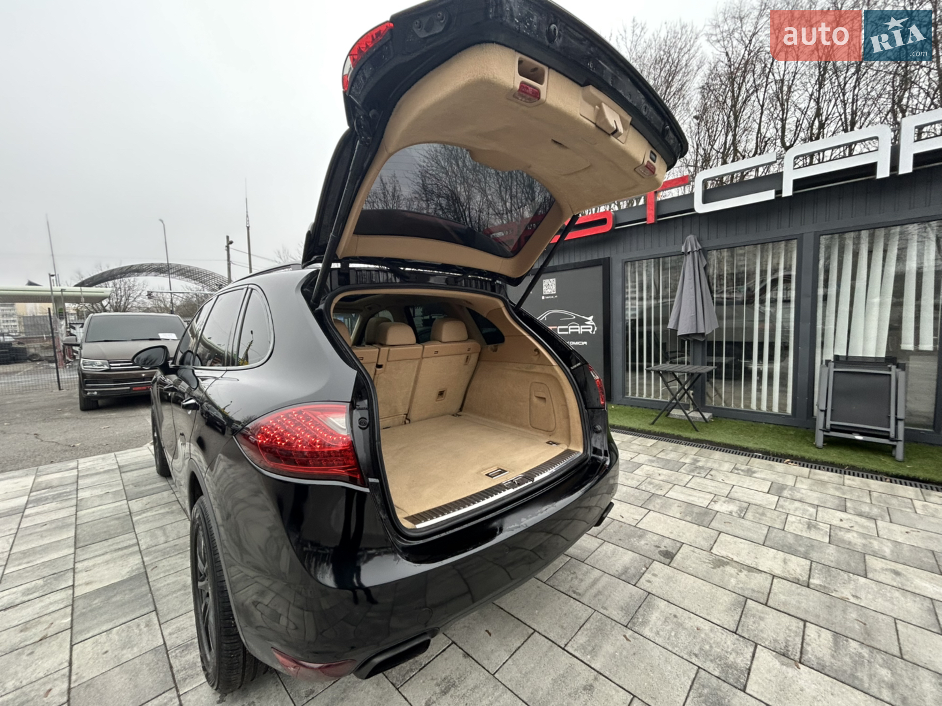 2010 Porsche Cayenne - мініатюра 36