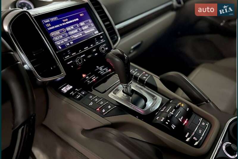 Внедорожник / Кроссовер Porsche Cayenne 2012 в Днепре фото 3 Внедорожник / Кроссовер Porsche Cayenne 2012 в Днепре