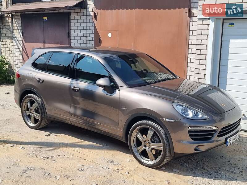 Внедорожник / Кроссовер Porsche Cayenne 2012 в Днепре фото 2 Внедорожник / Кроссовер Porsche Cayenne 2012 в Днепре