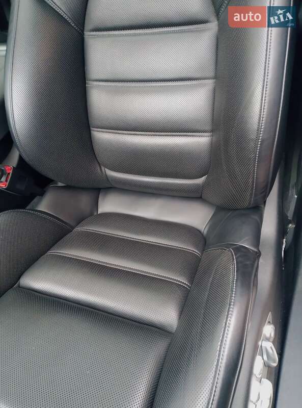 Внедорожник / Кроссовер Porsche Cayenne 2014 в Киеве