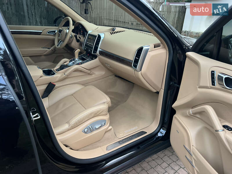 Внедорожник / Кроссовер Porsche Cayenne 2015 в Киеве фото 76 Внедорожник / Кроссовер Porsche Cayenne 2015 в Киеве