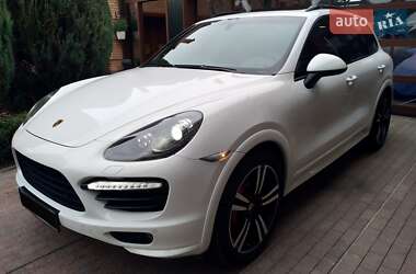 Позашляховик / Кросовер Porsche Cayenne 2014 в Києві