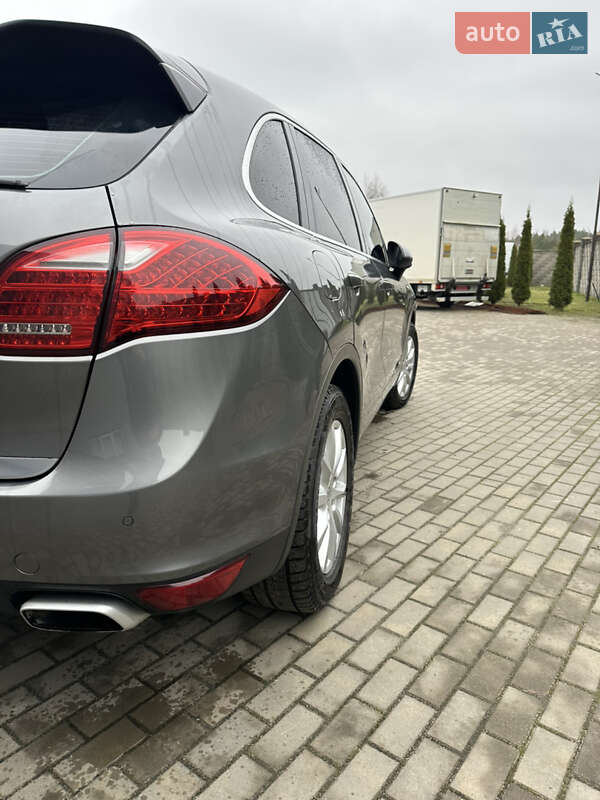 Внедорожник / Кроссовер Porsche Cayenne 2012 в Луцке фото 10 Внедорожник / Кроссовер Porsche Cayenne 2012 в Луцке