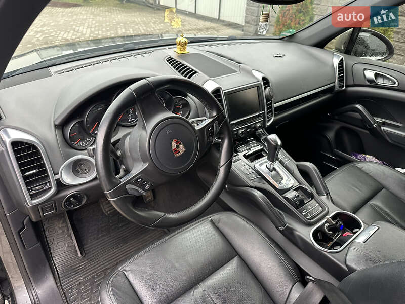 Внедорожник / Кроссовер Porsche Cayenne 2012 в Луцке фото 20 Внедорожник / Кроссовер Porsche Cayenne 2012 в Луцке