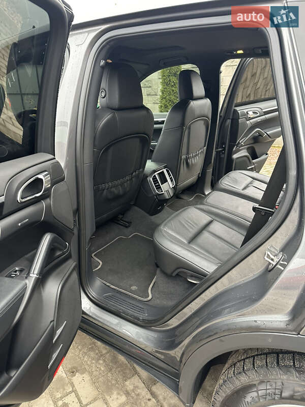 Внедорожник / Кроссовер Porsche Cayenne 2012 в Луцке фото 27 Внедорожник / Кроссовер Porsche Cayenne 2012 в Луцке