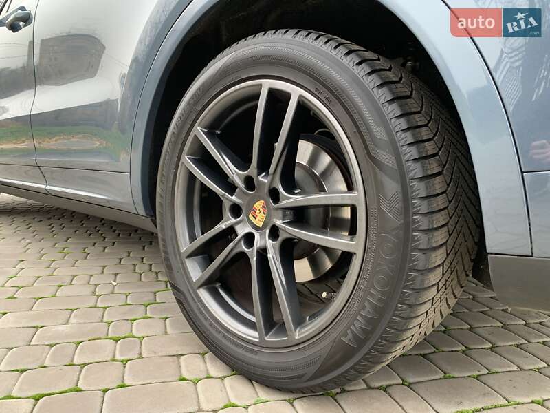 Внедорожник / Кроссовер Porsche Cayenne 2019 в Кривом Роге фото 16 Внедорожник / Кроссовер Porsche Cayenne 2019 в Кривом Роге