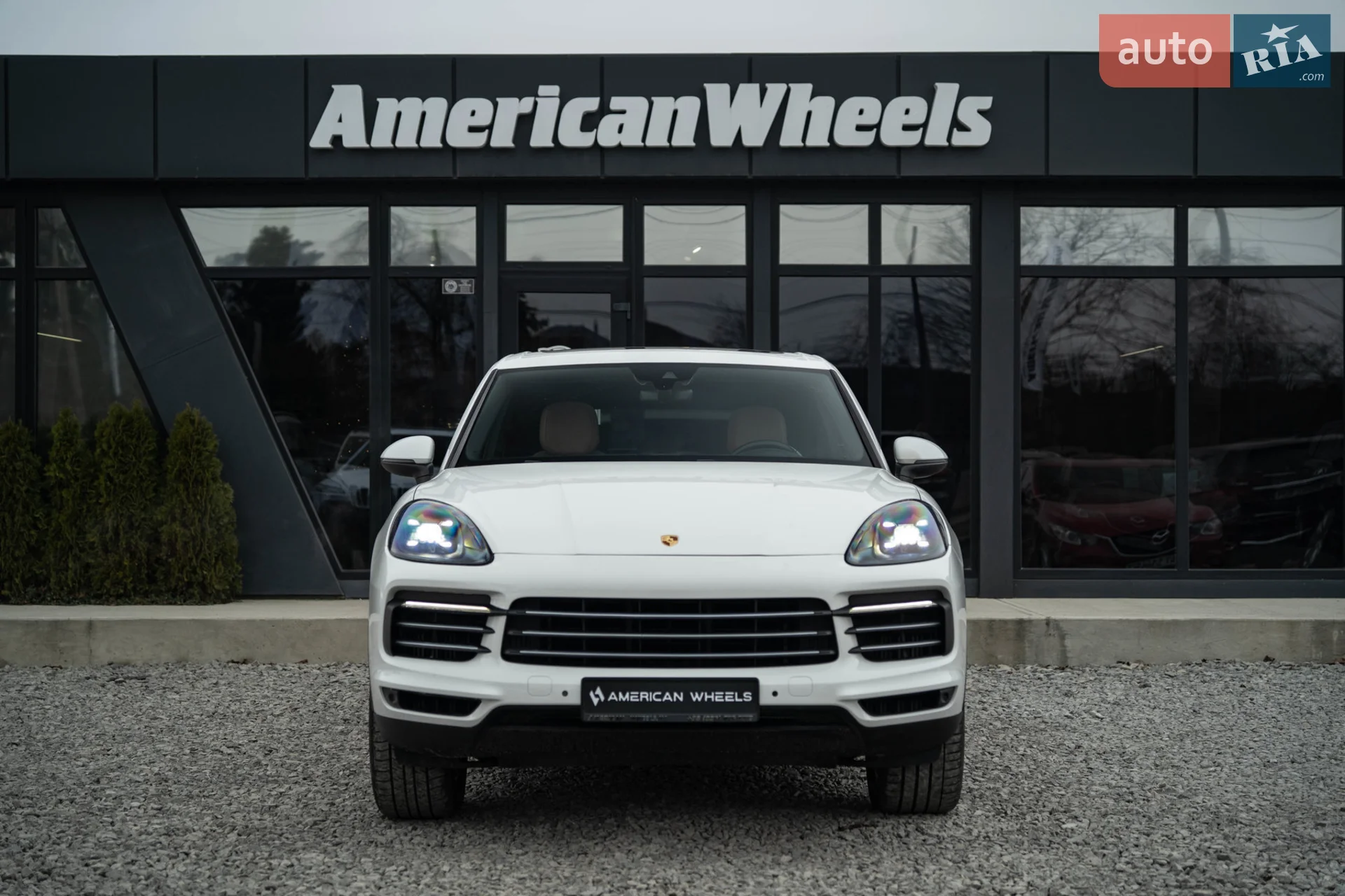 2019 Porsche Cayenne - мініатюра 2