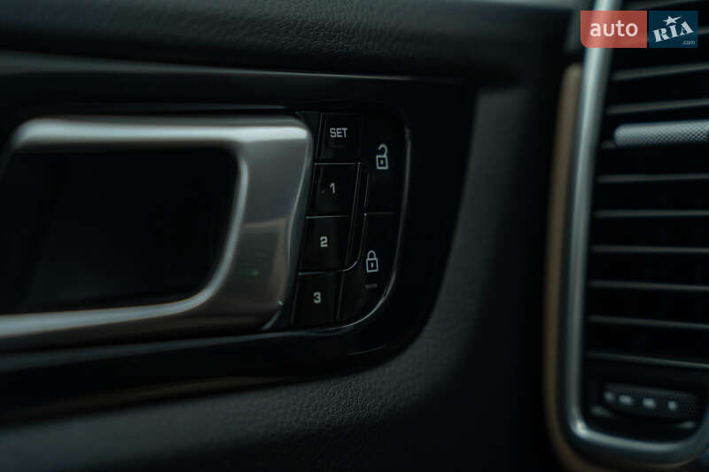 Внедорожник / Кроссовер Porsche Cayenne 2019 в Черновцах фото 19 Внедорожник / Кроссовер Porsche Cayenne 2019 в Черновцах