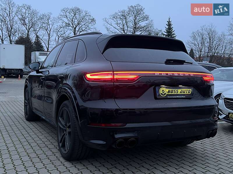 Внедорожник / Кроссовер Porsche Cayenne 2018 в Львове